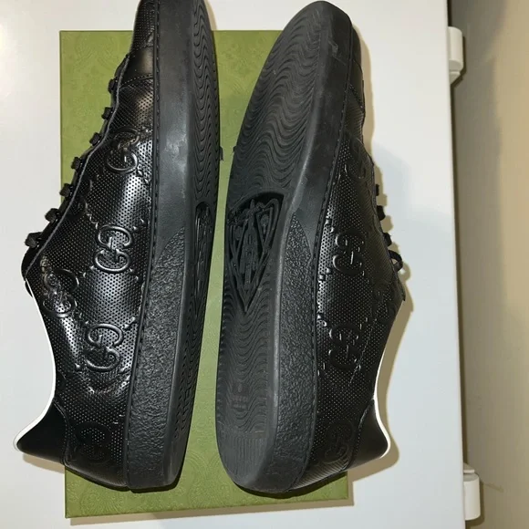 Gucci Black Logo-Embossed Sneakers - Picture 5 of 8
